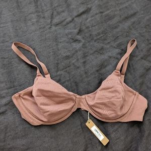 SKIMS mesh underwrite bra 34D NWT